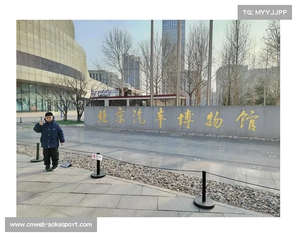 “流动汽车博物馆”穿越海南岛,向公众普及经典车文化 “流动汽车博物馆”穿越海南岛,向公众普及经典车文化